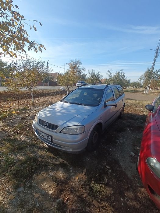Vând Opel asta în stare de funcționare