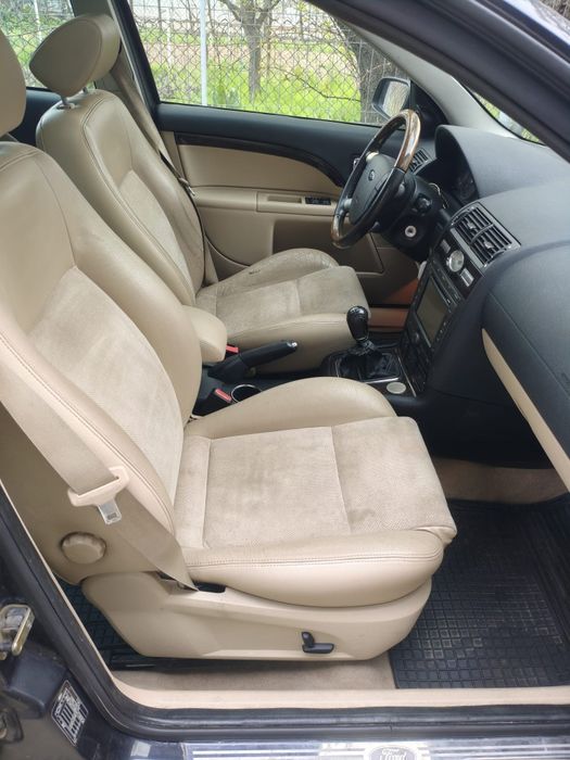 Ford Mondeo break negru Mk3