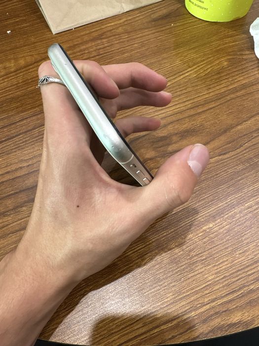 Продам Iphone 11 128gb