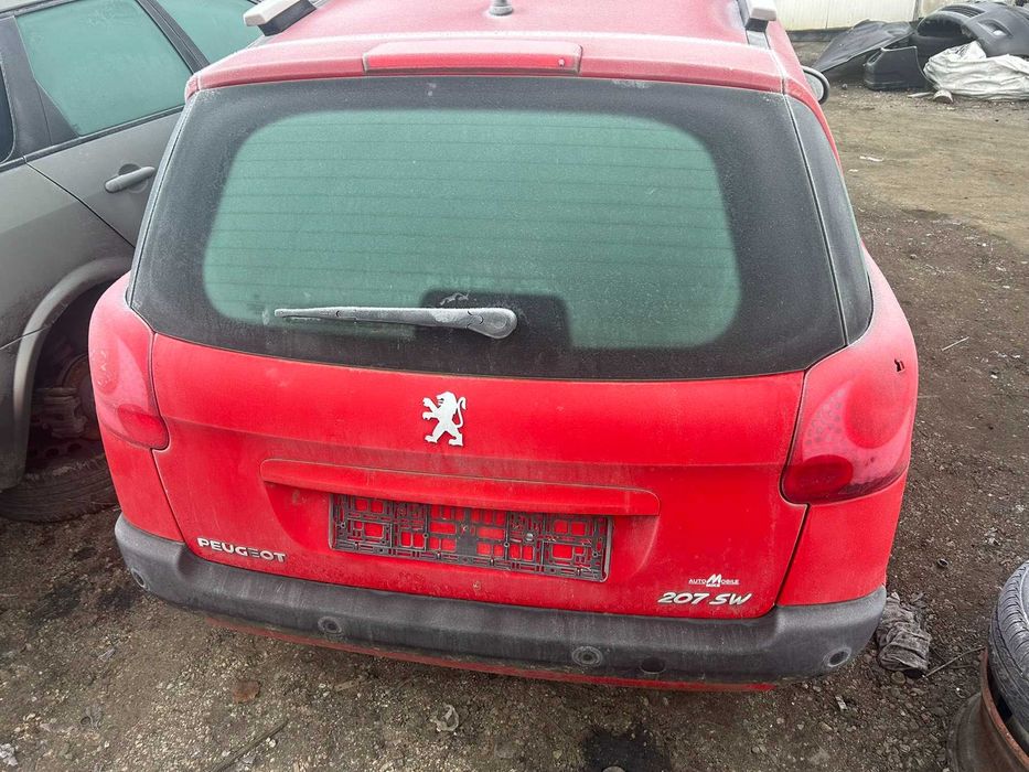 Peugeot 207 SW 1.6 HDI / Пежо 207 комби 2012 година на части