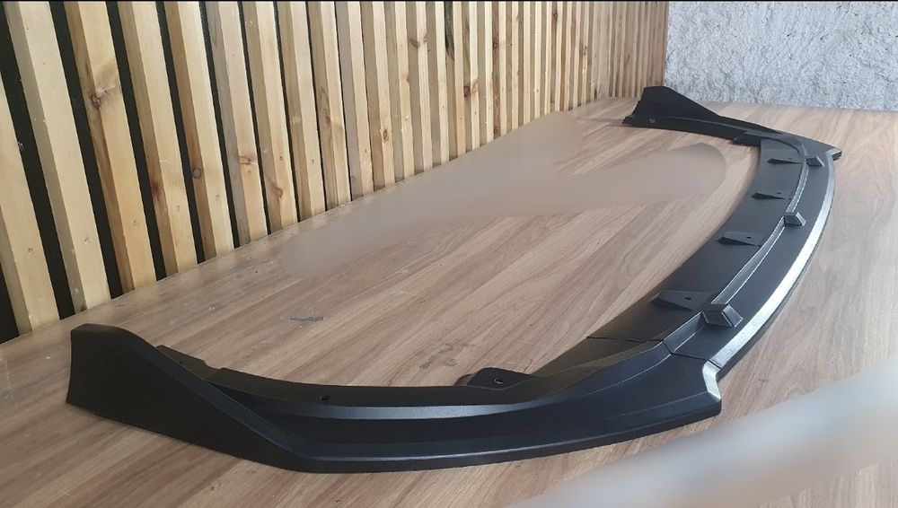 Toyota CAMRY 70 Сплиттер под передний бампер.
