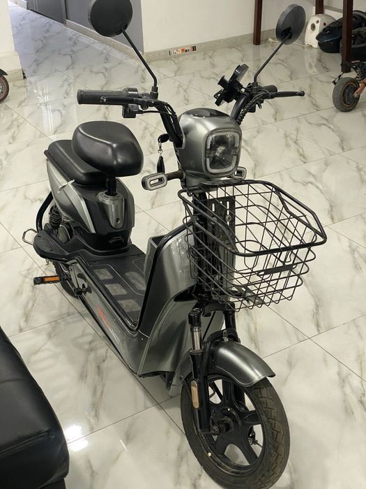 Электроскутер BONVI