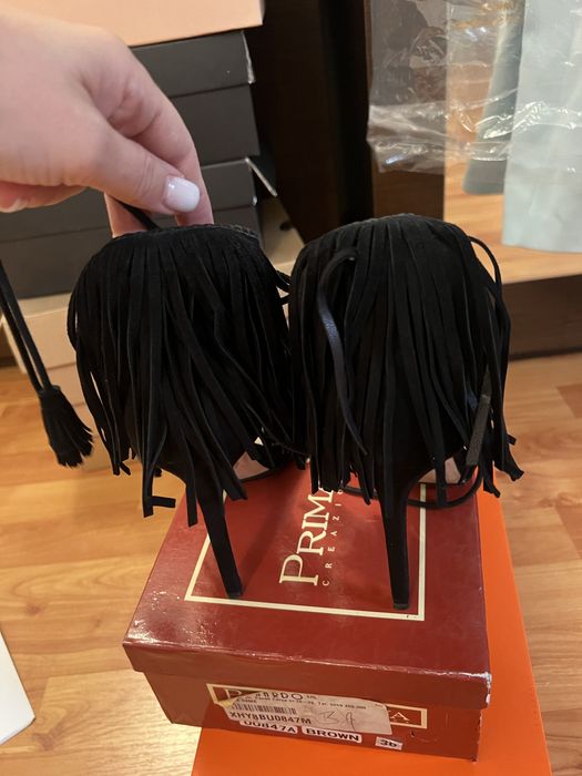 Sandale franjuri negre zara 37