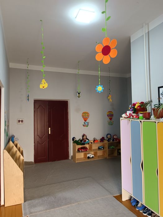 Уй сотилади. Коттедж