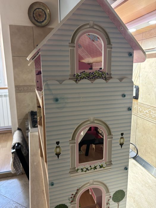 Casa de Papusi din lemn pe 2 etaje cu accesorii