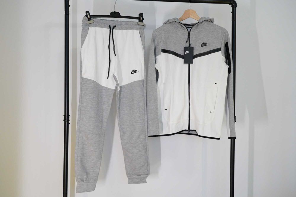 Trening Nike Tech Fleece, Model NOU 2025 -Calitate Premium baieti fete