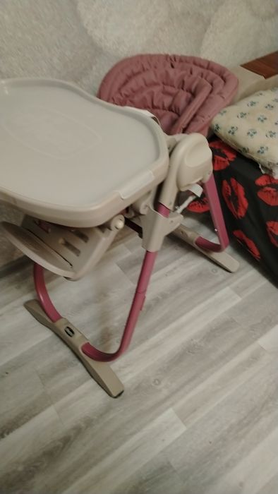 Продам стул Chicco