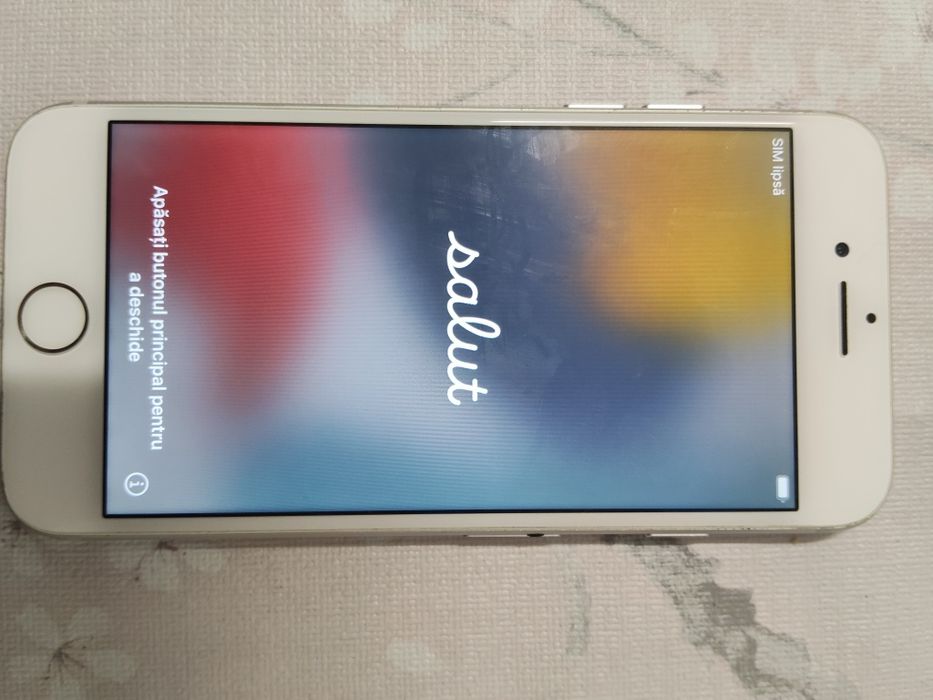 Vând iPhone 7 ( 2016)