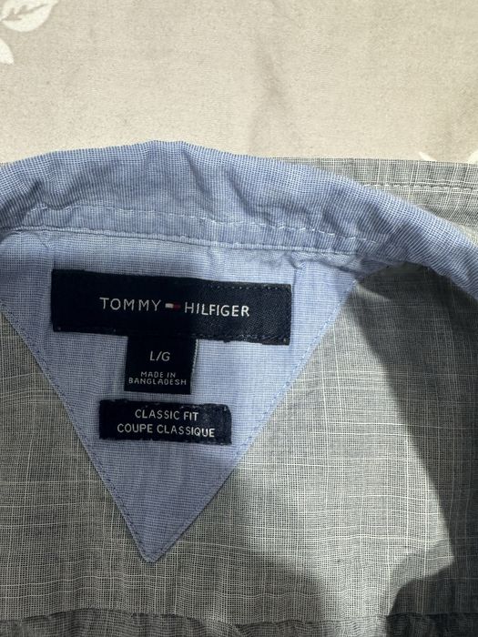 Camasa tommy ca noua