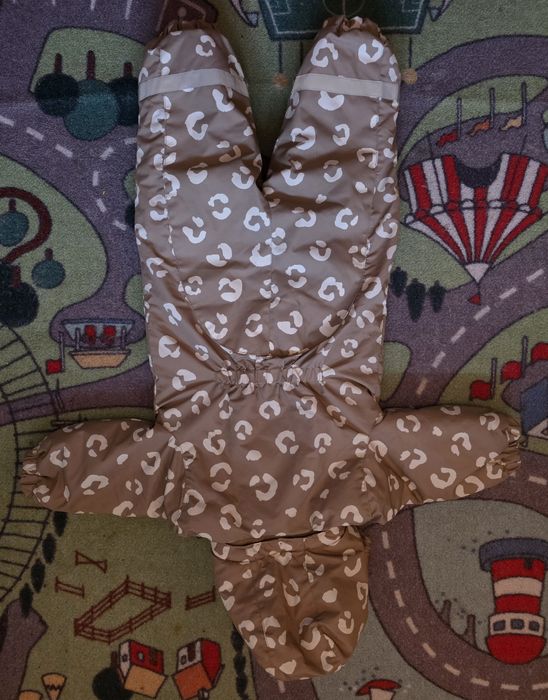 Salopeta - combinezon iarna H&M impermeabil captusit utilizat