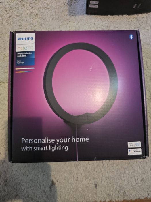 Sistem inteligent de iluminat Philips HUE