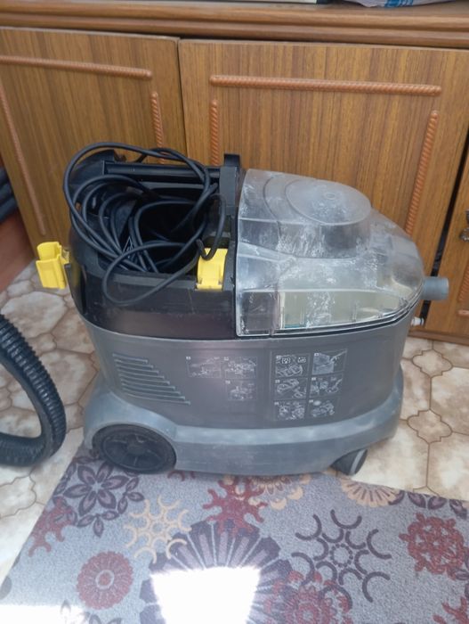 KARCHER моющи пылесос