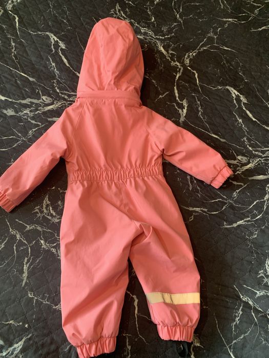 Продам комбинезон для девочки осень /весна