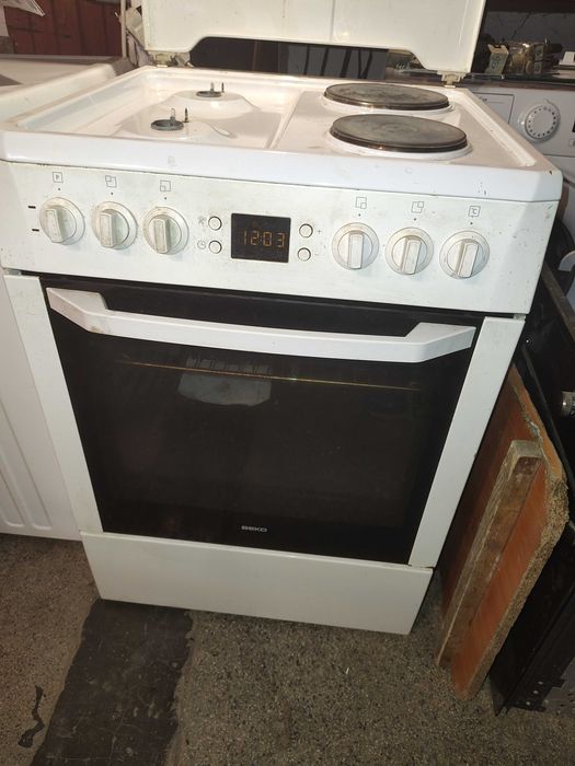 Сервизирана готварска печка