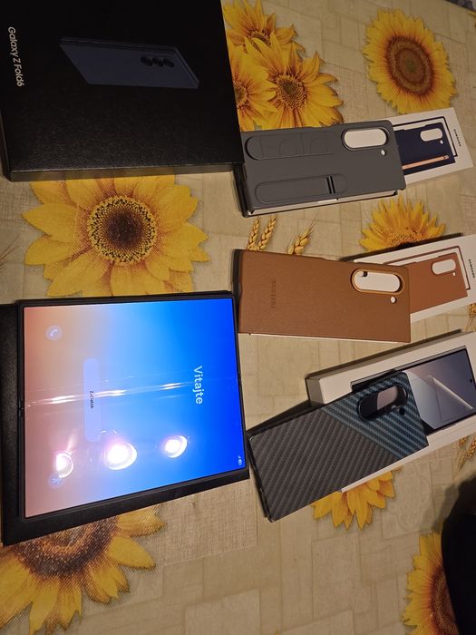 Samsung Galaxy Z Fold 6 256GB Гаранция