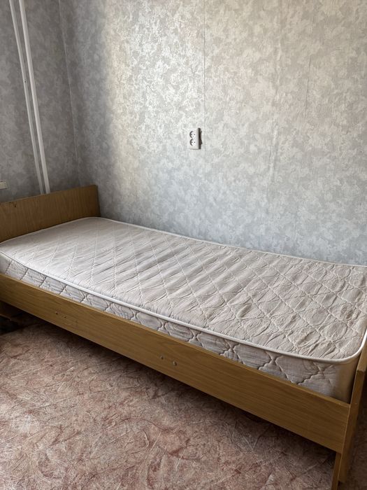 Односпальная кровать