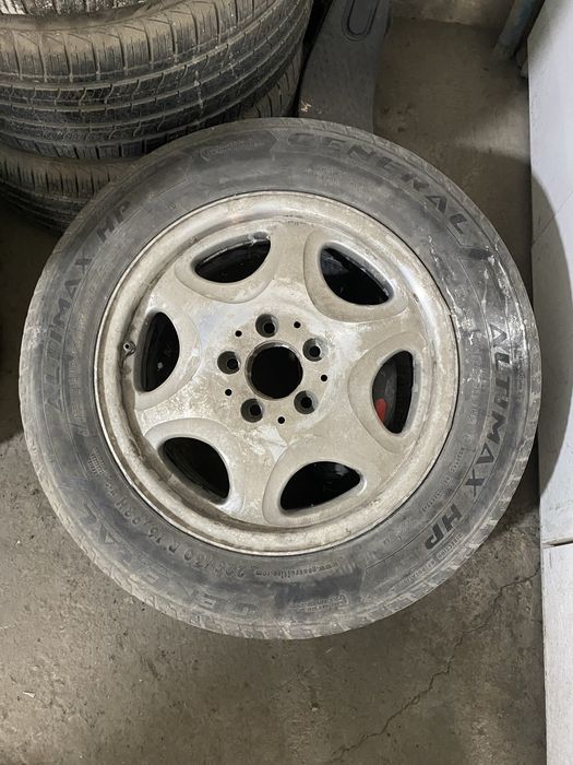 Диски с шинами летние б/у