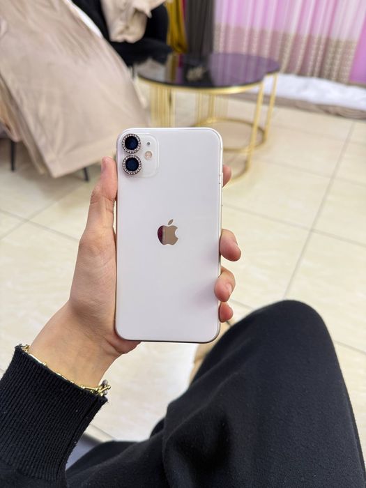 iPhone 11 ozi oladganla qlila