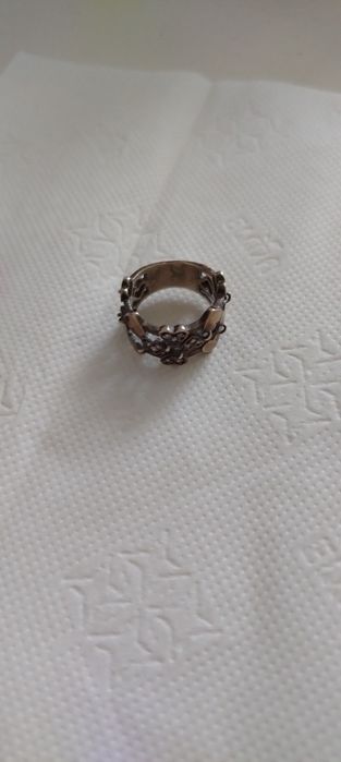Кольцо Серебро ! Продаётся.