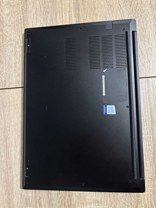 Лаптоп Lenovo ThinkPad i7-10510U/512SSD/16RAM/Win11