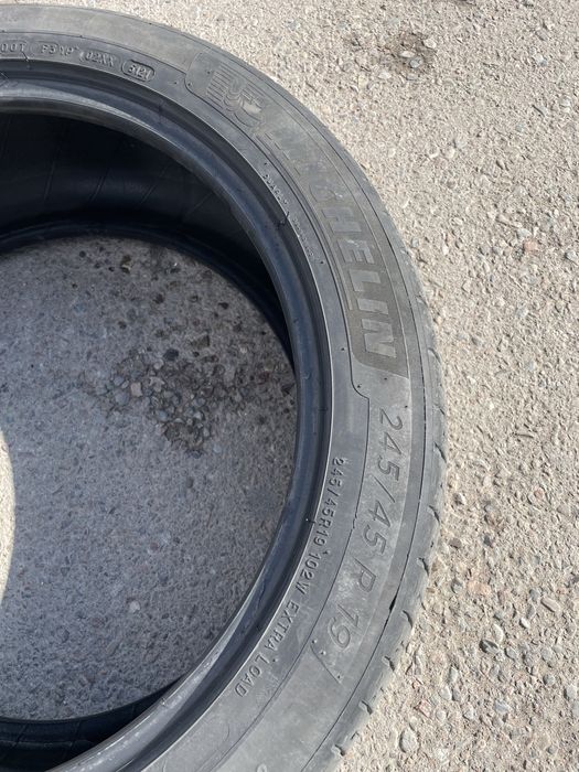 245/45/19 Michelin balon
