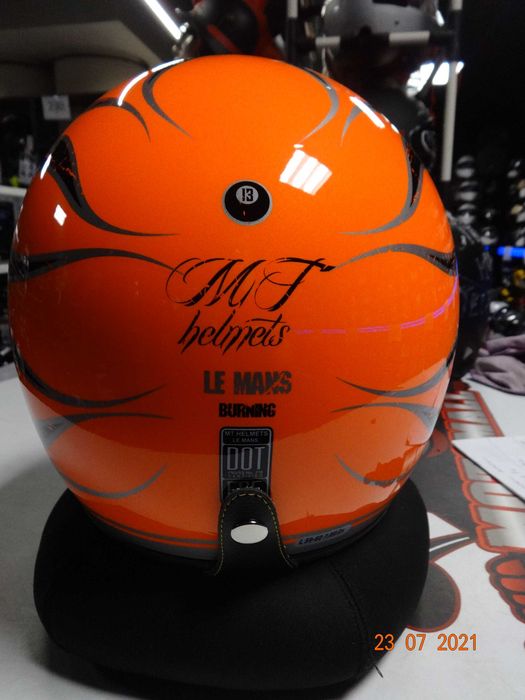 НОВО! Скутерски каски MT Helmets Le Mans скутер мото мотор