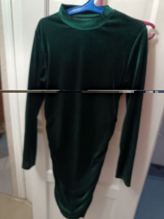 Продам женские платья