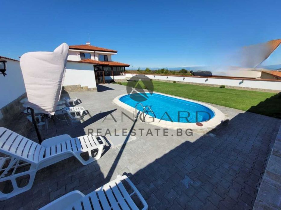 оф.18332 Самостоятелна еднофамилна къща/ Марково