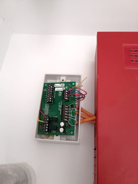 Montaj sistem detectie si semnalizare la incendiu Idsai