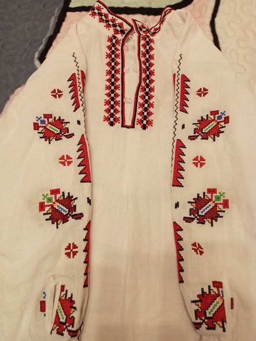 Риза момче с народни мотиви шевици