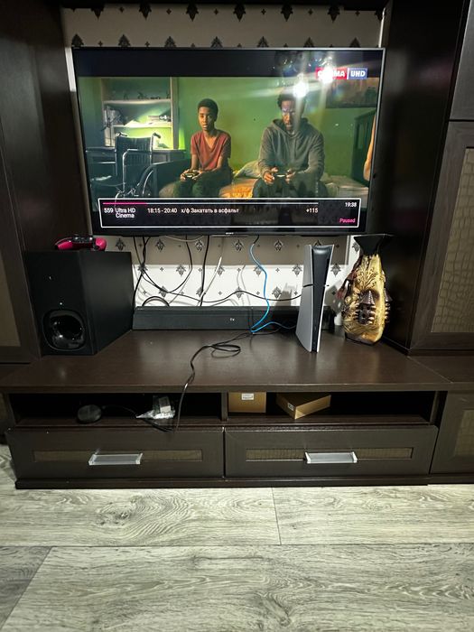 Стенка для телевизора