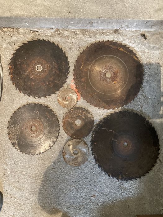 Циркуляр 220 волта