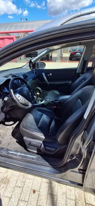 Vând Nissan Qashqai+2 an 2012