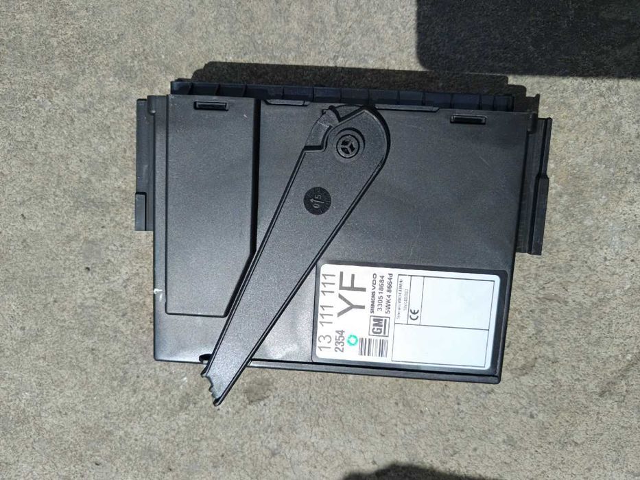 Modul confort Opel Meriva A cod 3305 18684