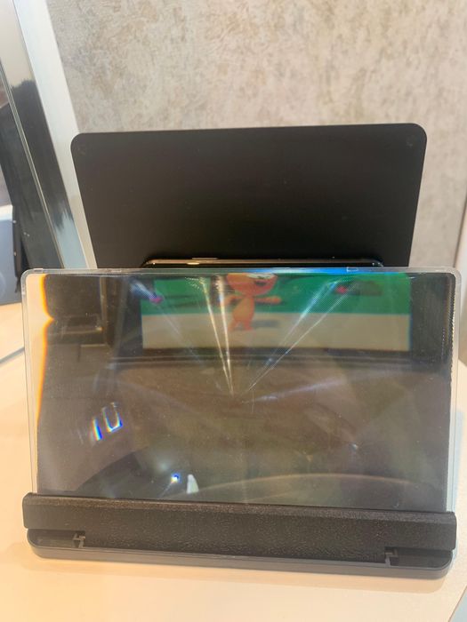 Увеличительное стекло