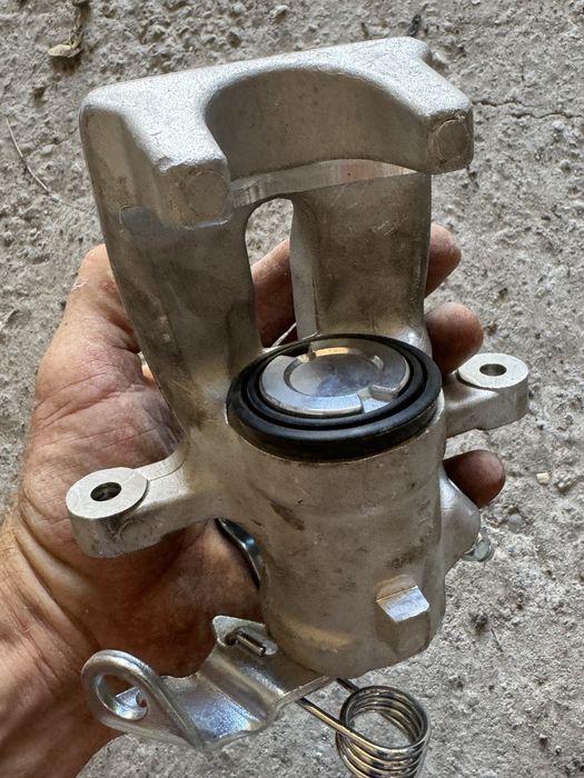 Etrier frana dreapta spate opel astra h