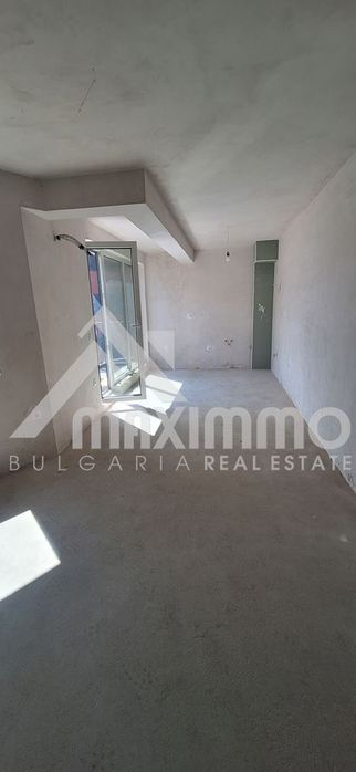 Продава се Двустаен апартамент в Варна, Лятно кино Тракия - 42 кв.м за 1336 €/кв.м - Снимка #3