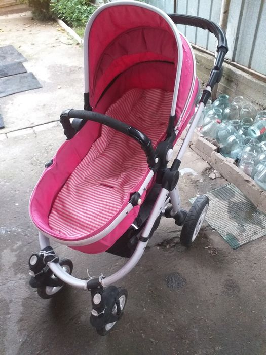 Продам коляску для девочки