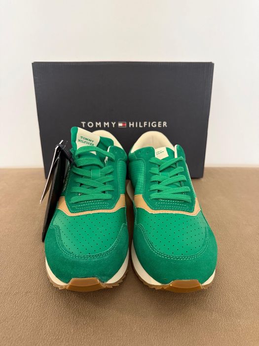 Adidasi Tommy Hilfiger noi, originali, cu eticheta 42