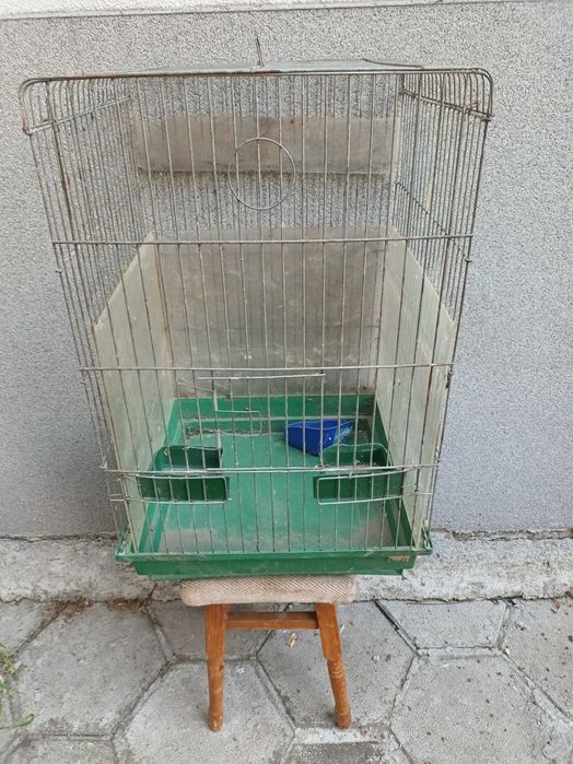 Клетки за пренос,обучение и развъждане на канарчета.