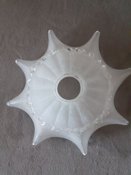 Тяло за абажур...