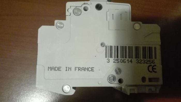 Hager-автоматичен прекъсвач 2/3 полюсен-НОВ