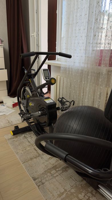 Кардио велотренажер Ball bike, бренд Revolution