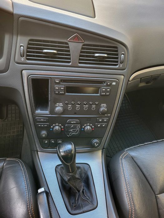 autoturism Volvo S60