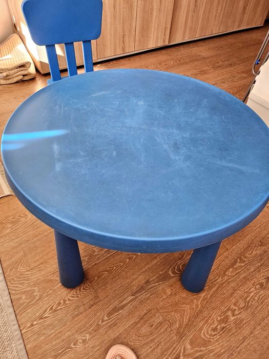 Стол и стул IKEA