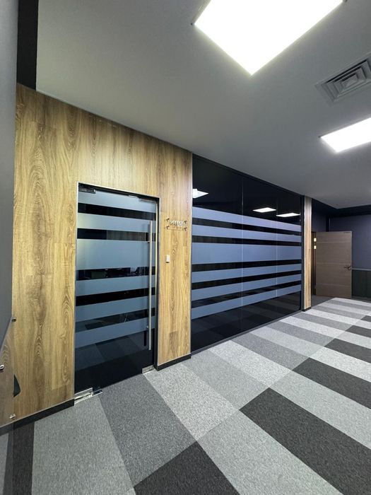 Стеклянный перегородки витражи