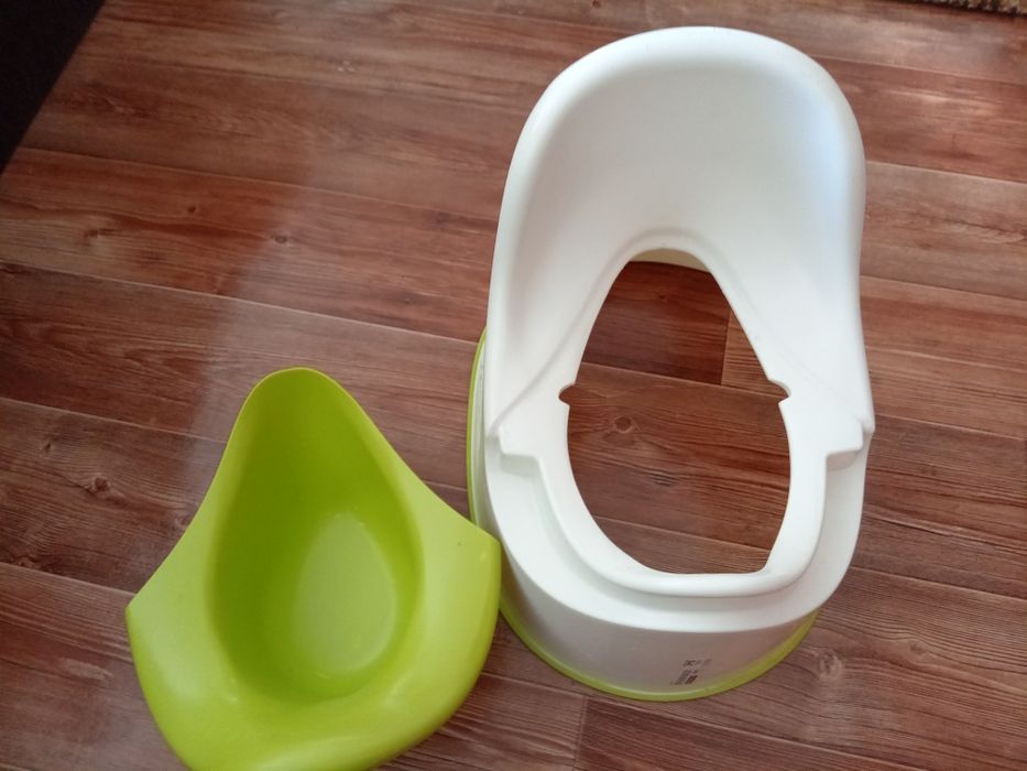Продам детский горшок
