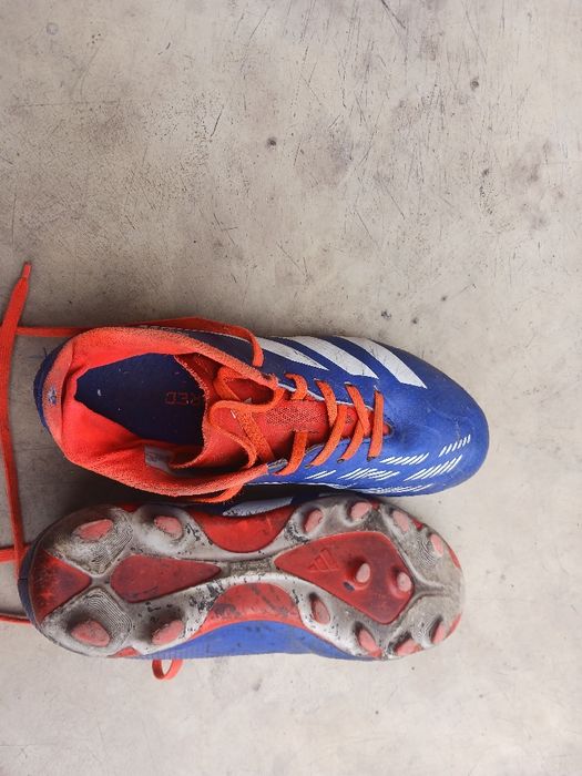 Футболни обувки Адидас предатор