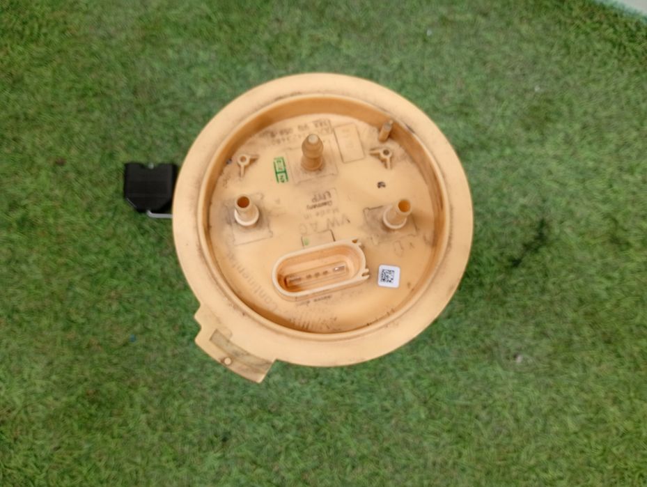 Pompă combustibil Vw Passat B7, 1.6tdi