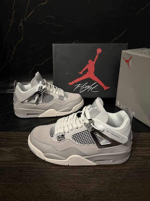 Jordan 4 frozen moments